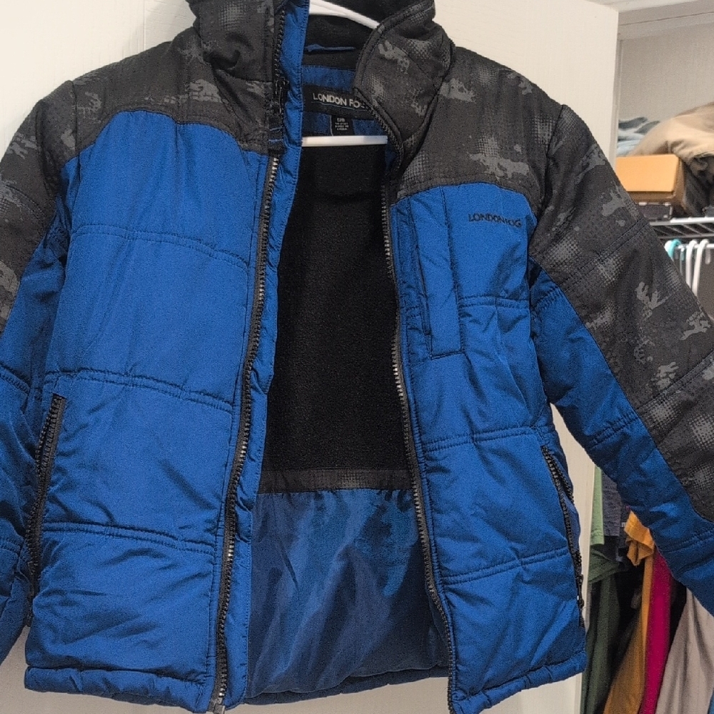 London Fog Blue and Black Puffer Jacket Weather-Resistant Design